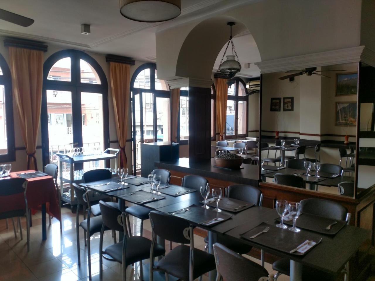 Hotel Shauard Salta Bagian luar foto